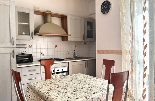 Marzocca Apartment | SE095 - Marzocca, three-room apartment convenient to the sea and services
