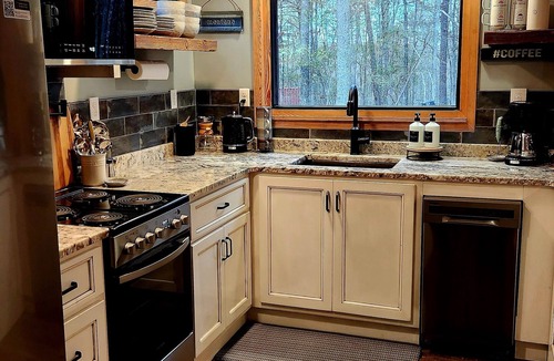 Mentone House | Secluded and Peaceful, Container Home in Mentone, AL