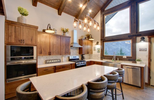 Cle Elum House | Shared Game Room: Dazzling Cle Elum Home