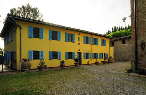 Certaldo Villa | Single double room with bathroom and kitchen to share.