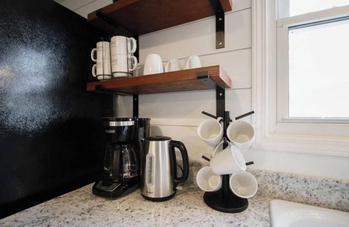 Indianapolis House | Single-Story Charmer! 5BR! Pet Friendly Getaway