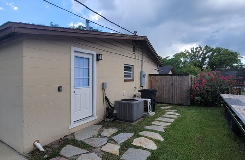 Forest City House | small, cozy and private, independent studio in an excellent location