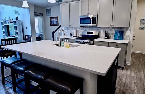 St. Martin House | Small Dogs Allowed (up to 40 pounds total) * New Bayside Resort