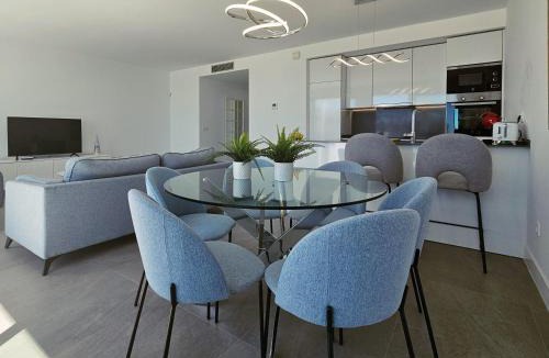 Puerto de la Duquesa Apartment | South Paradise Sea View