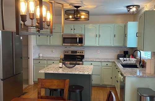 Fairview Heights House | Spacious 4-bedroom house in safe and quiet Fairview Heights, IL with AC & yards!