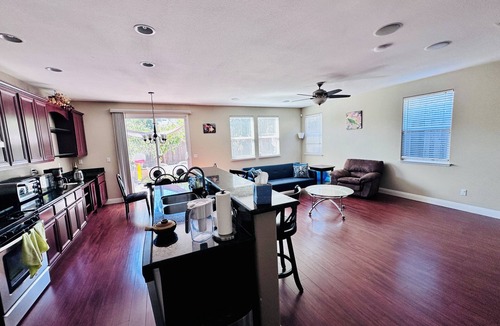 Castro Valley House | Spacious 4-bedroom house in lovely Castro Valley with WiFi