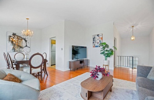 Potomac House | Spacious 5-bedroom house in Potomac, MD, offering plenty of rooms and comfort.