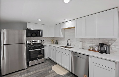 Berwyn House | Spacious 5BR 2BA Berwyn Home