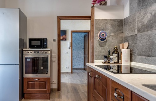 Twist House | Spacious and Welcoming Apartment with Heated Pool