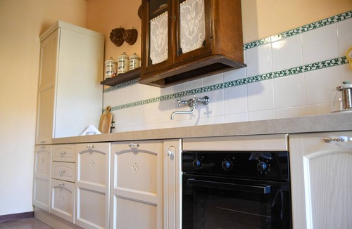 Granarola House | Spacious apartment in a stone farmhouse