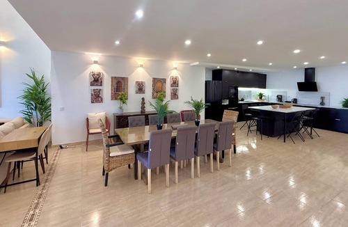 Roquetas de Mar Apartment | SPACIOUS BEACH ACCOMODATION for 10-12 with POOL-PORCH-WIFI-WALKING POOL-SERVICE