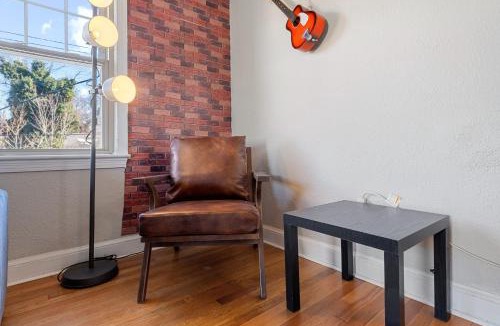 Randle Highlands Apartment | Spacious Capitol Hill Retreat with King bed and Iconic DC landmarks view from your suite