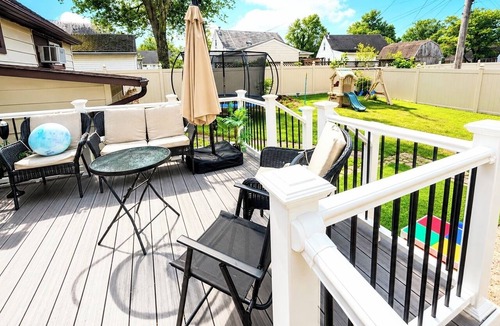 Glen Burnie House | Spacious, Charming 4BR, 2BA Glen Burnie Home, Sleeps 9