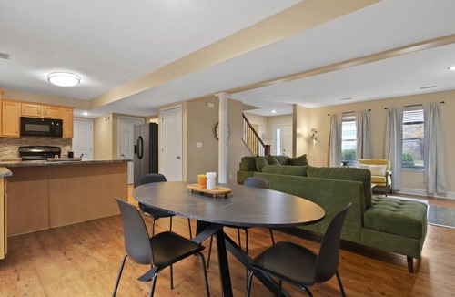 Columbia House | Spacious & Cozy Southside