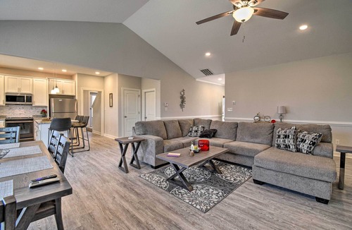 Cape Charles House | Spacious Home < 1 Mi to Kiptopeke State Park!