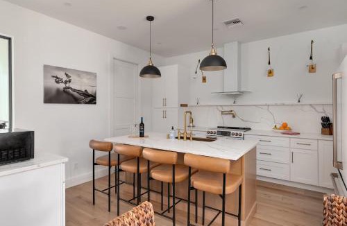 Florida Ridge House | Spacious home private pool patio & bbq