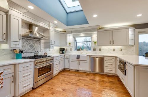 Springfield House | Spacious Home w/Games, 4 fireplaces, 5 acres!
