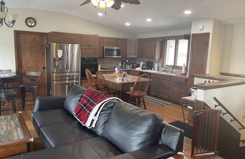 Cicero House | Spacious Lake Front Home with Private Dock On Lake Morse- AMAZING VIEWS!