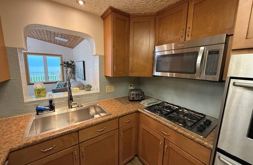 Lorain House | Spacious Lakeview Retreat Built for Relaxation & Longer Stays