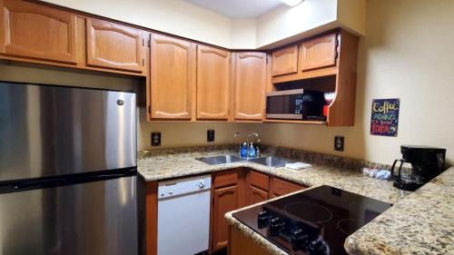 River Ranch Apartment | Spacious River Ranch Private COTTAGE with private porch! 401