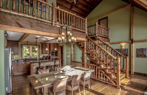 Intervale House | Spectacular Views, Private Estate , Hot Tub, Close to Everything