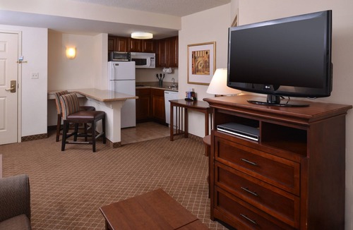 Plainfield Hotel | Staybridge Suites Indianapolis-Airport by IHG