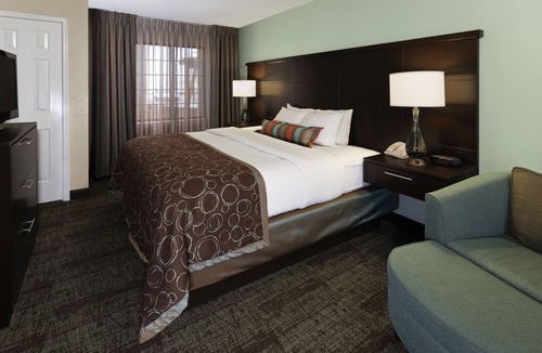 Springfield Hotel | Staybridge Suites South Springfield by IHG