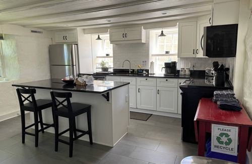 Charlottesville House | Stone Cottage, 3 bedroom, Pool and Pickleball