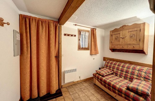 Combloux Apartment | Studio cabine proche centre Combloux, 4 pers, balcon, parking - FR-1-560-53