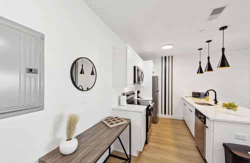 Downtown Wilmington Apartment | Stunning 1Bd/1Bth I New Construction Apt
