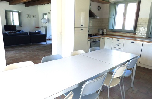 Montegiorgio House | Stunning Le Marche 4 double bedroom farmhouse with private pool.
