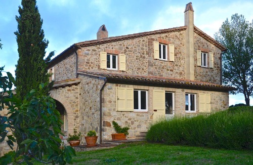 Todi Villa | Stunning private villa for 8 people with private pool, WIFI, TV and panoramic view