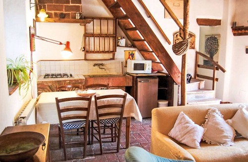 Sorano Villa | Stunning private villa with private pool, WIFI, A/C, TV, pets allowed and panoramic view