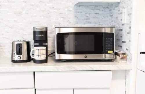 Meriden Apartment | Stunning Residence Close to Oakdale & Midstate