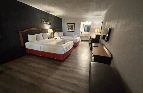 Mattoon Hotel | Suite Dreams Hotel
