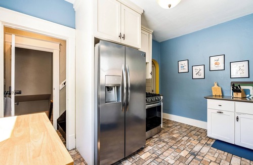 Winona Lake House | Summer Weekends Open! Sleep 21 in 7BR Lake Retreat, 2-Night Min, Walk to Village