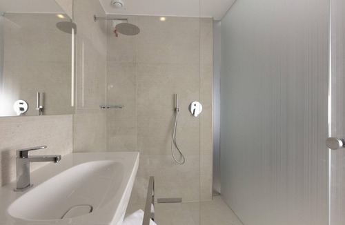 Gaeta Hotel | Summit Hotel