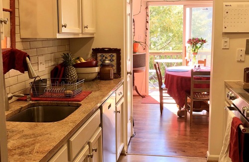 Wheaton-Glenmont House | Sunny Peaceful Suburban Washington DC Escape