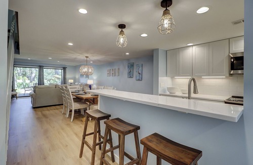 Shipyard Plantation Villa | Sunset Rentals | Shipmaster 1203