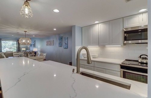 Shipyard Plantation Villa | Sunset Rentals | Shipmaster 1203