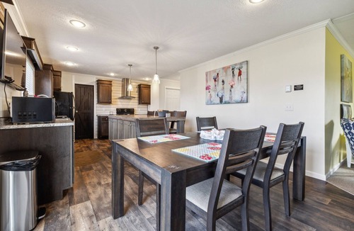 Port Clinton House | Sunsets & Serenity: Port Clinton Waterfront Stay 3 Bedroom Home