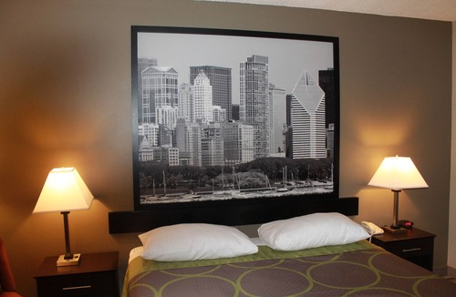 Bridgeview Hotel | Super 8 by Wyndham Bridgeview/Chicago Area