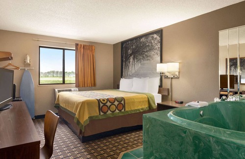Mayfield Hotel | Super 8 by Wyndham Mayfield