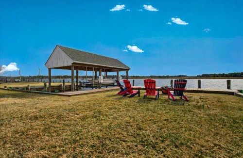 Whitehaven House | The 1850 House by Leavetown Vacations