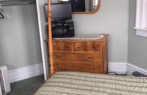 Towanda Bed & Breakfast | The Crows Nest at Victorian Charm Inn