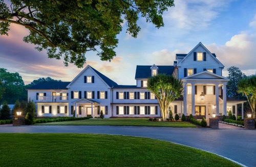 Unionville Hotel | The Oaks Waterfront Hotel