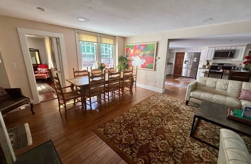 Avon House | The Old Avon 1800 Manor
