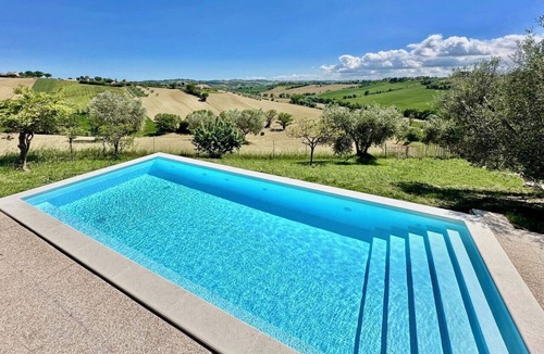 Bettolelle Apartment | The Quercia in historic villa with pool in Senigallia