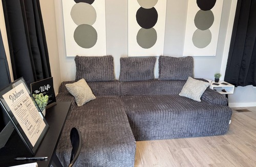 Russell Springs House | The Sleepover is a tiny house with 1 bedroom and 1 bath