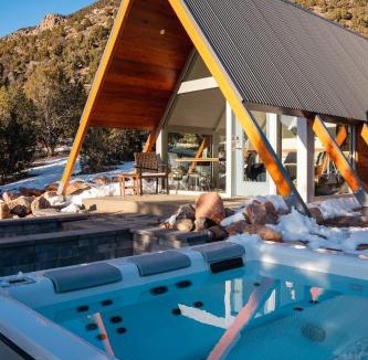 Whitewater Villa | Thimble Rock Point